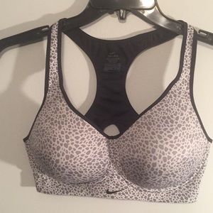 Nike dri-fit  lightly padded sports bra
